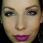 Maquiagem para Olhos Delicados e Batom Violeta